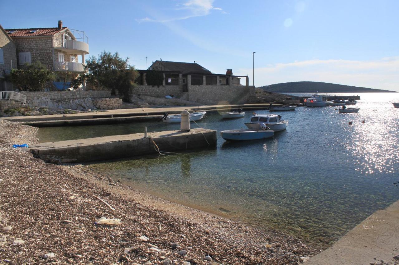 Apartments By The Sea Rukavac, Vis - 2478 Rukavac  Bagian luar foto
