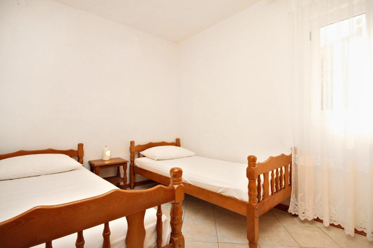 Apartments By The Sea Rukavac, Vis - 2478 Rukavac  Bagian luar foto