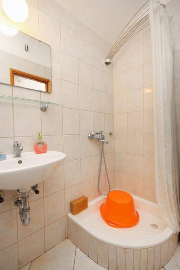 Apartments By The Sea Rukavac, Vis - 2478 Rukavac  Bagian luar foto