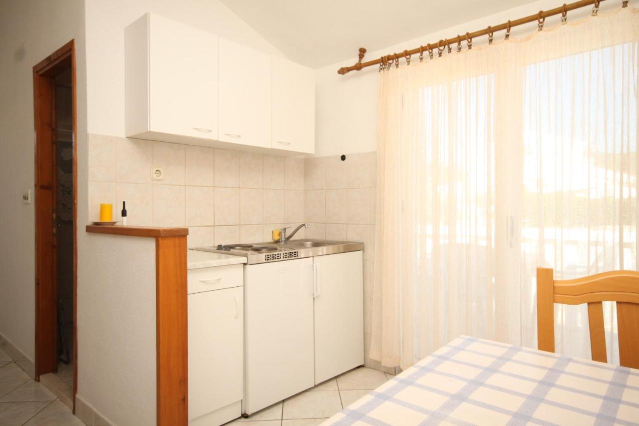Apartments By The Sea Rukavac, Vis - 2478 Rukavac  Bagian luar foto