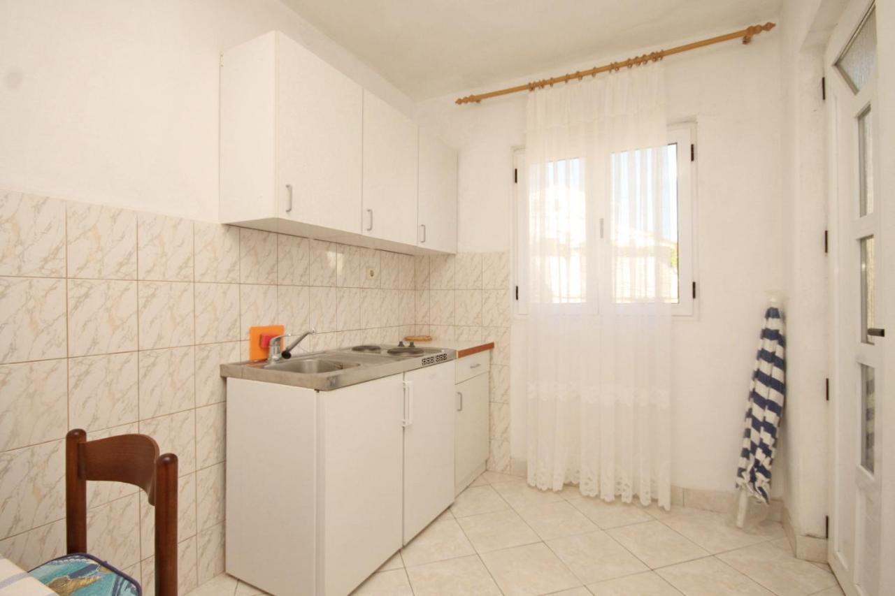 Apartments By The Sea Rukavac, Vis - 2478 Rukavac  Bagian luar foto