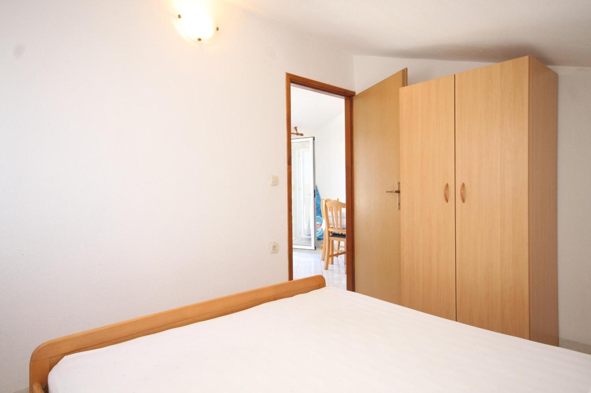 Apartments By The Sea Rukavac, Vis - 2478 Rukavac  Ruang foto