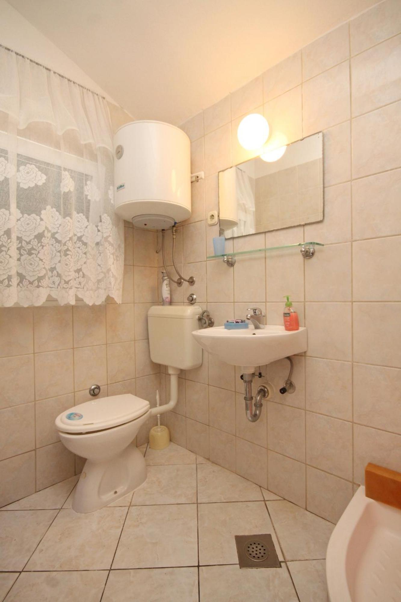Apartments By The Sea Rukavac, Vis - 2478 Rukavac  Ruang foto